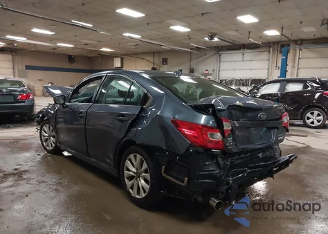 2017 Subaru Legacy 2.5I Premium из США, поврежденный, VIN 4S3BNAC6XH3056120